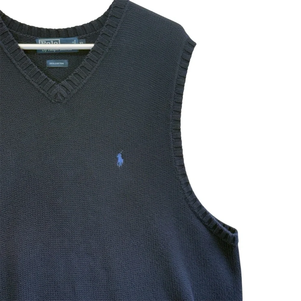 Ralph Lauren Men's Navy V-Neck Sweater Vest. Size XL
